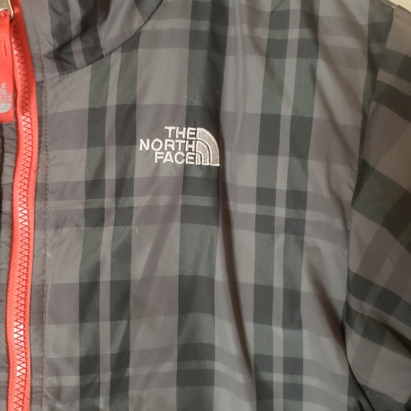 The north face boys jacket.sz L.riversable hoodie. The red side has some stain - Picture 2 of 8